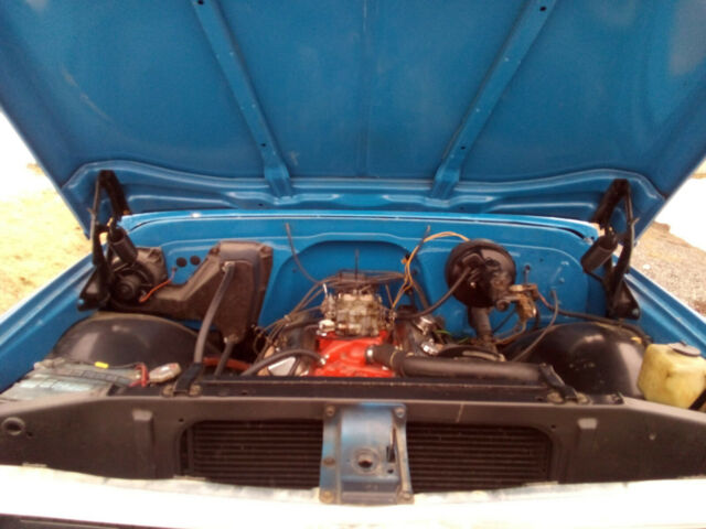 1970 chevrolet c-20 longhorn 8 1/2 foot bed. good truck