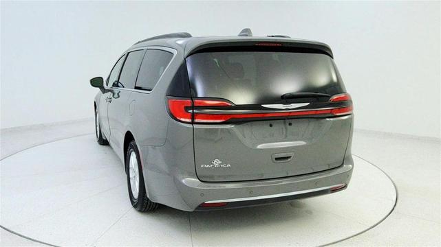 2022 chrysler pacifica touring-l