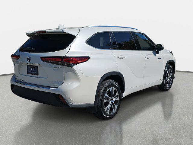 2021 toyota highlander hybrid xle