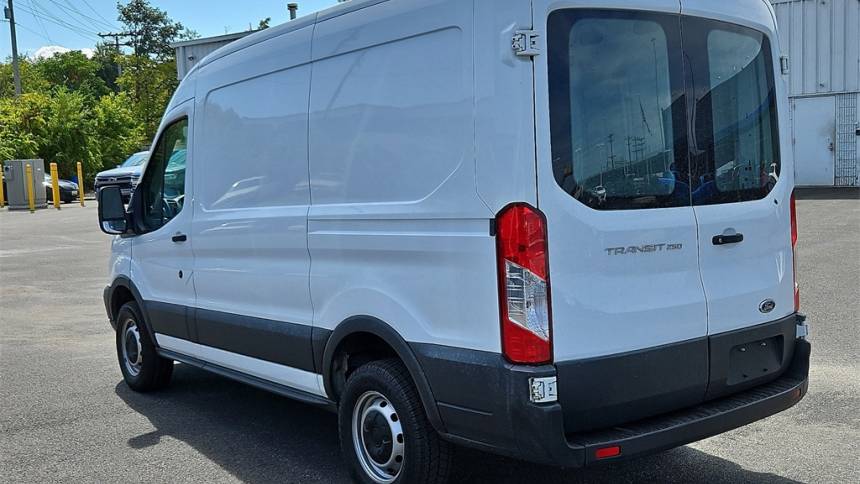 2018 ford transit 250