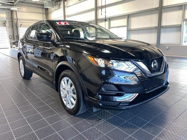 2022 nissan rogue sport s