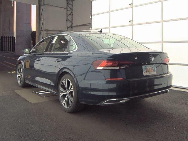 2022 volkswagen passat 2.0t se
