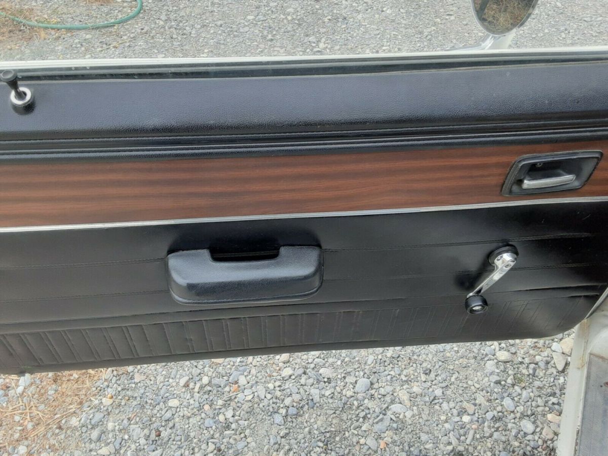 1976 dodge dart 2 door swinger hardtop
