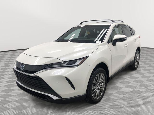 2022 toyota venza xle