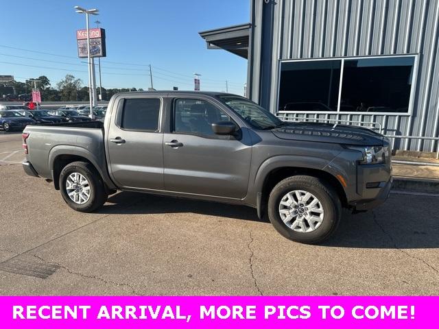 2023 nissan frontier sv