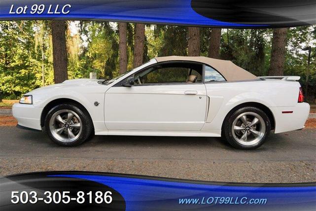 2004 ford mustang gt