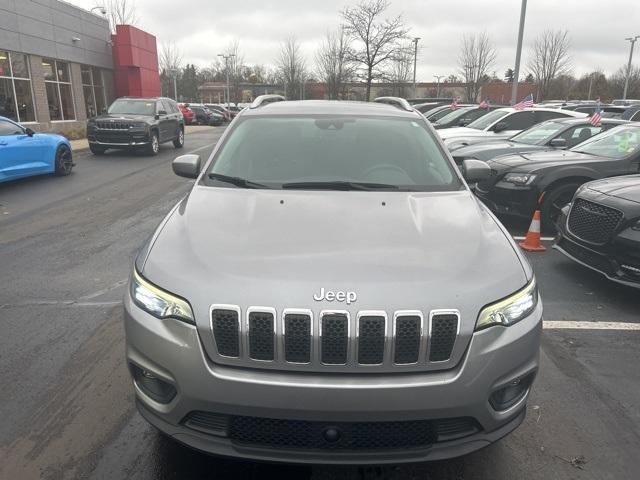 2021 jeep cherokee latitude lux