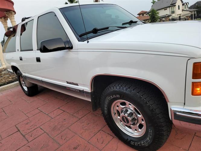 1994 gmc suburban in conroe, texas