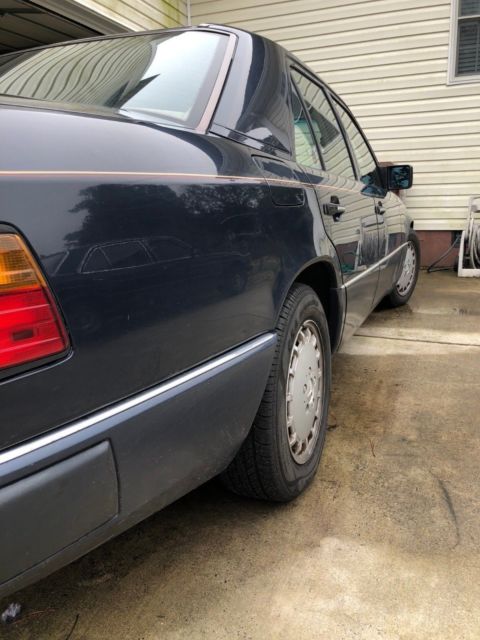1 owner! e 300 63k miles!