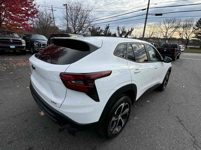 2024 chevrolet trax 1rs