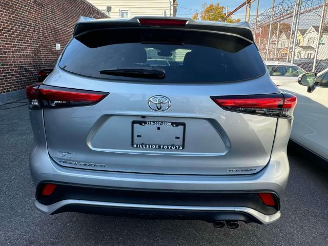 2021 toyota highlander xse