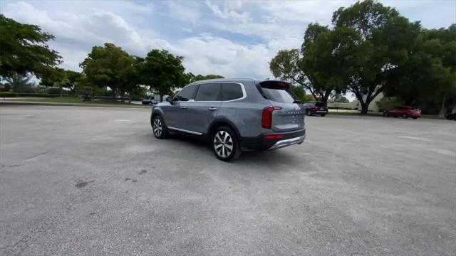 2022 kia telluride s