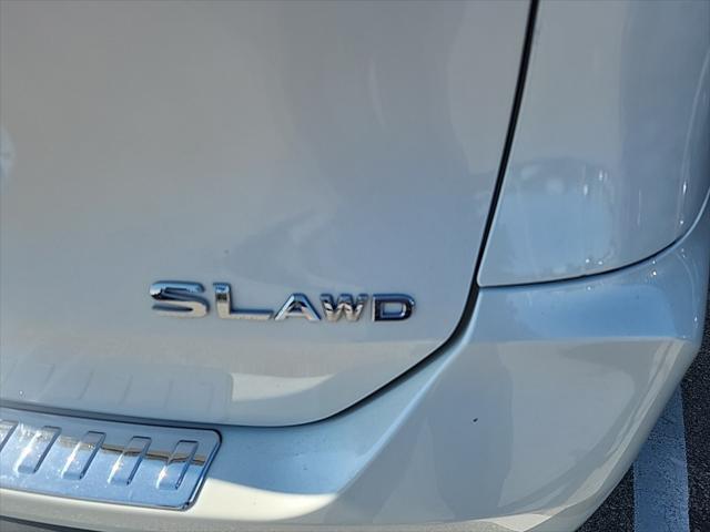 2018 nissan rogue sl