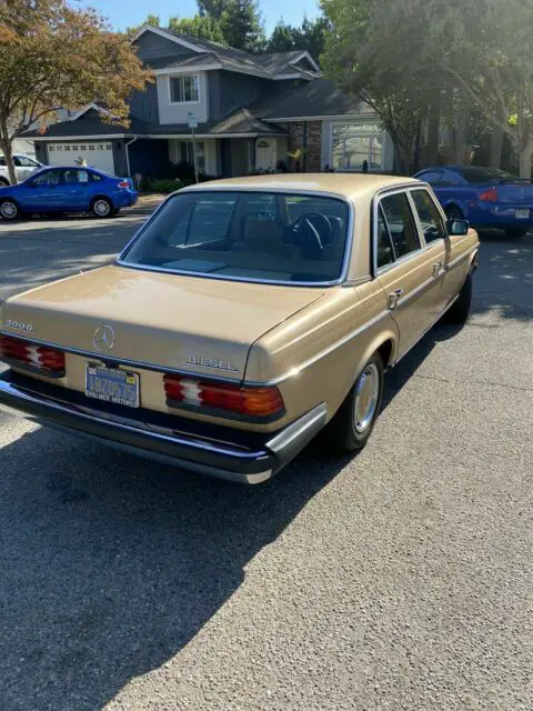 1981 mercedes-benz 240d 4-speed one owner low miles
