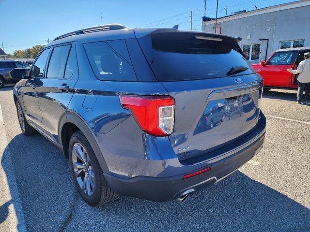 2021 ford explorer xlt