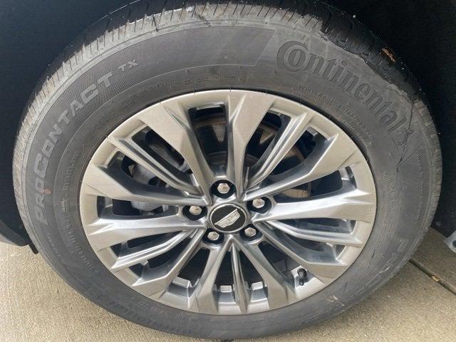 2024 cadillac xt4 premium luxury