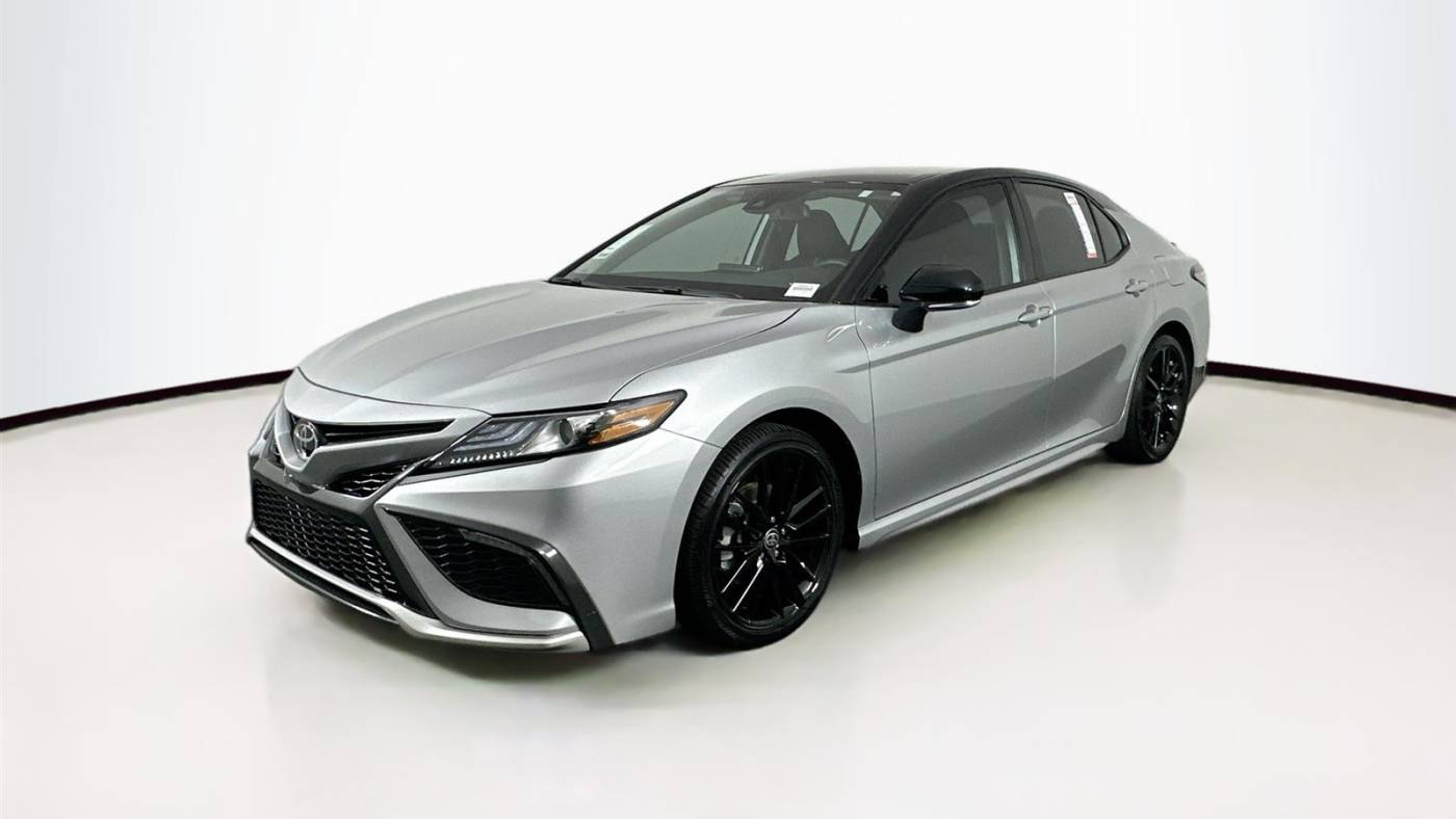 2023 toyota camry xse