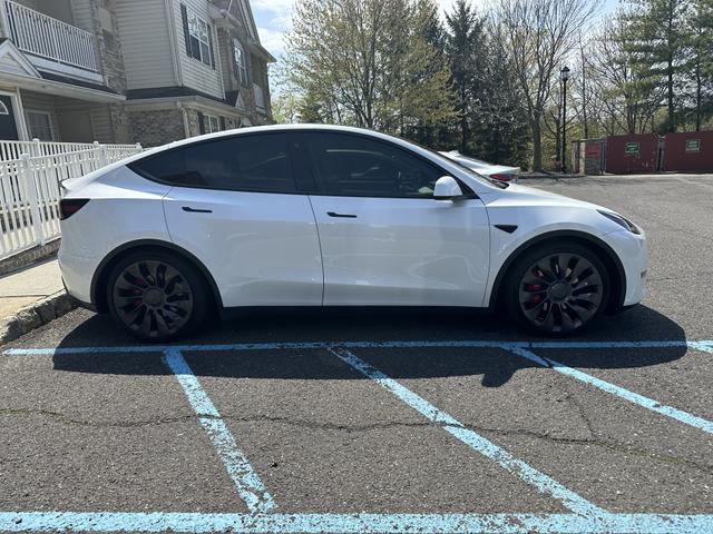 2022 tesla model y performance