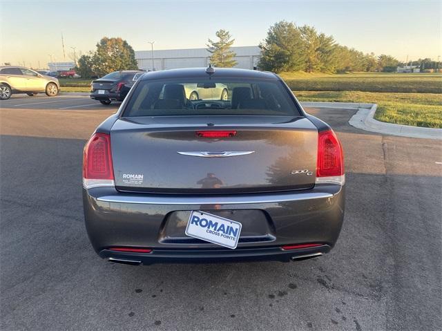 2017 chrysler 300c platinum