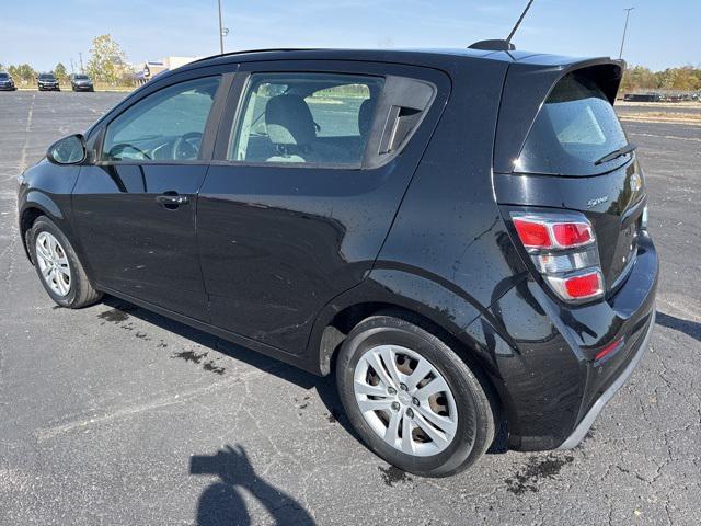 2020 chevrolet sonic fwd hatchback 1fl 5-door