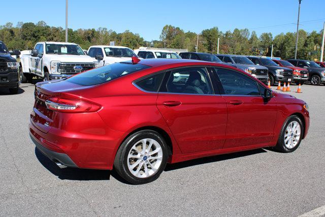2019 ford fusion se