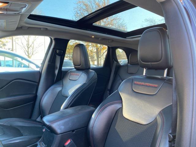 2021 jeep cherokee trailhawk