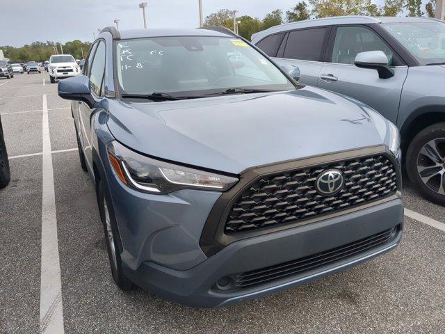 2022 toyota corolla cross le