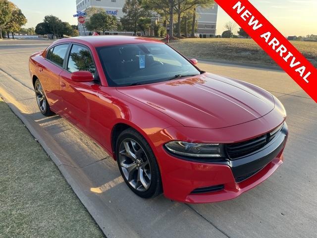 2017 dodge charger sxt