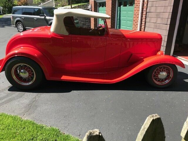 1932 ford deluxe roadster very well detailed reliable