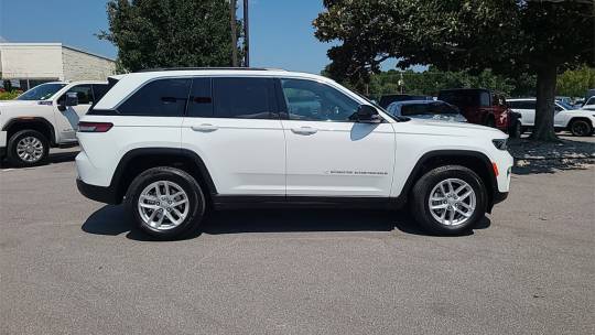 2024 Jeep Grand Cherokee laredo x