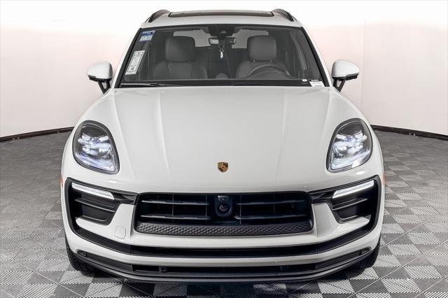 2024 porsche macan base