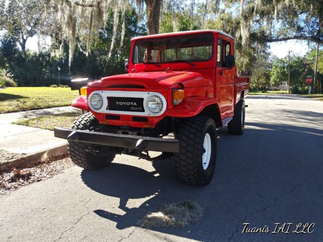 1979 toyota landcruiser hj45 pickup. land cruiser pick up. not bj40 of fj40