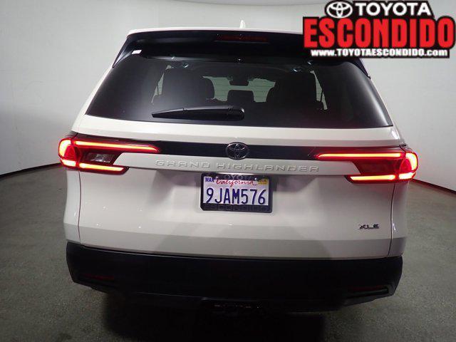 2024 toyota grand highlander xle