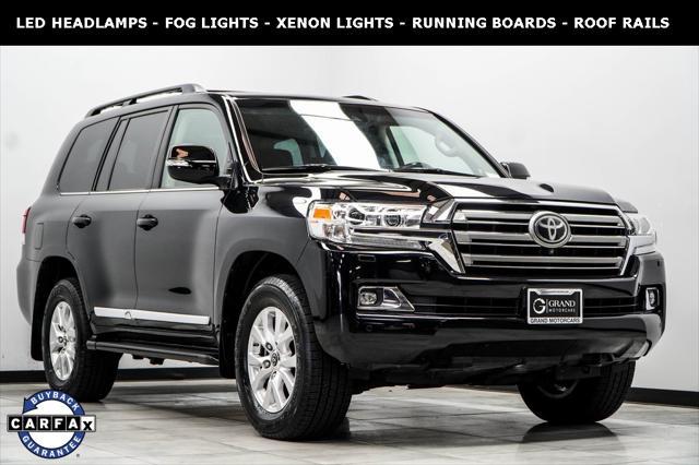 2017 toyota land cruiser base