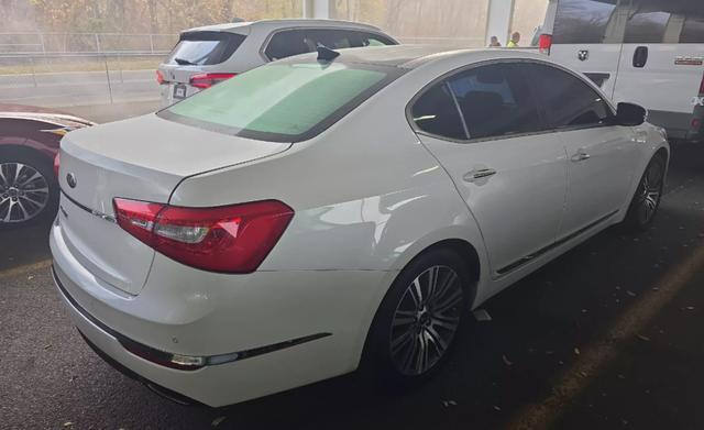 2016 kia cadenza premium