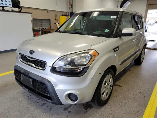 2012 kia soul base