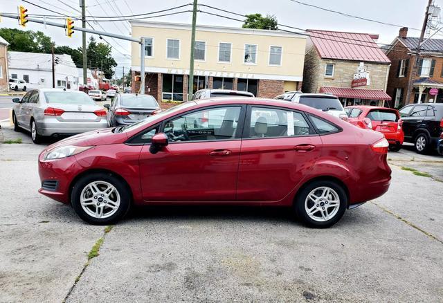 2017 ford fiesta se