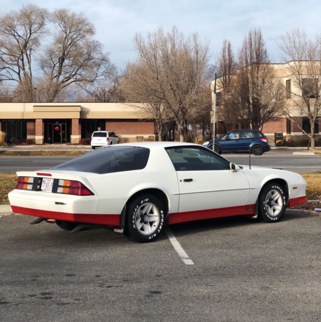 1990 chevrolet camaro rs - excellent condition - low miles - free ship to vegas!