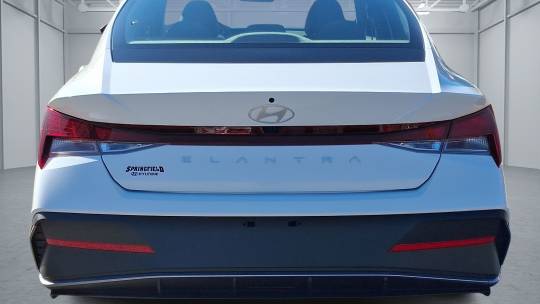 2024 Hyundai Elantra