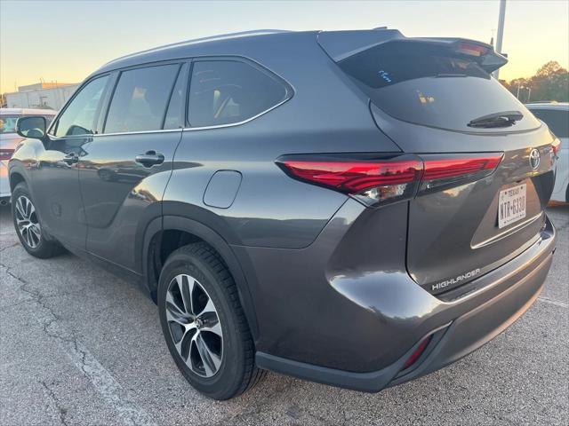 2021 toyota highlander xle