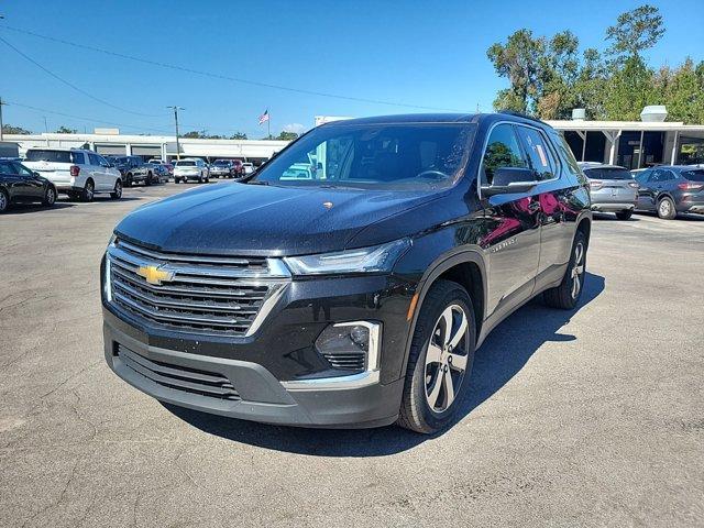 2022 chevrolet traverse lt leather