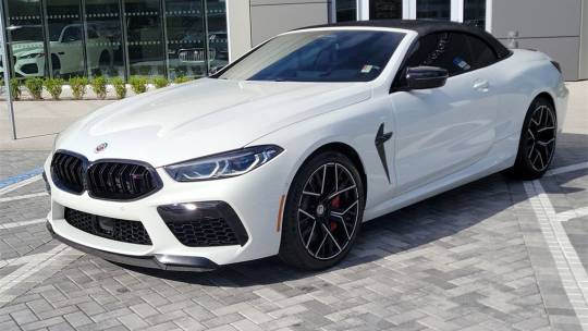 2023 BMW M8