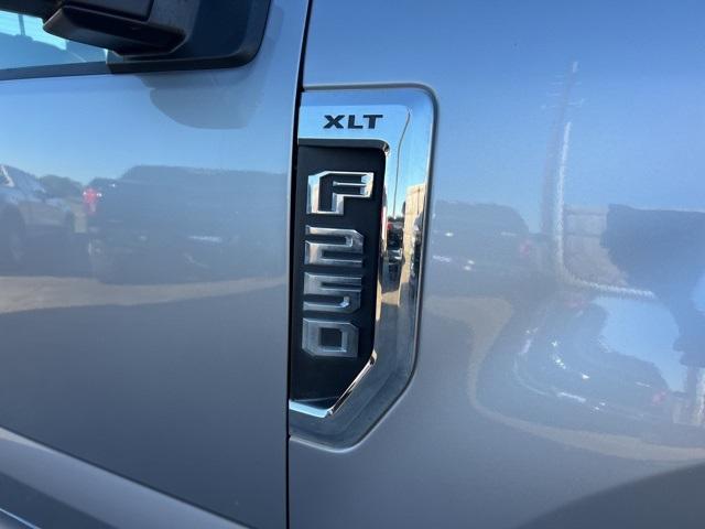 2020 ford f-250 xlt