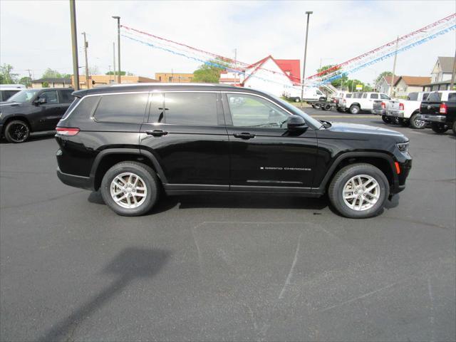 2022 jeep grand cherokee l laredo 4x4