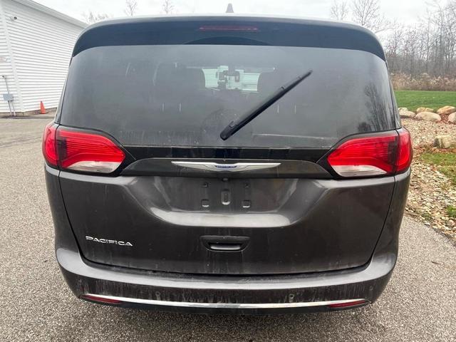 2018 chrysler pacifica touring-l