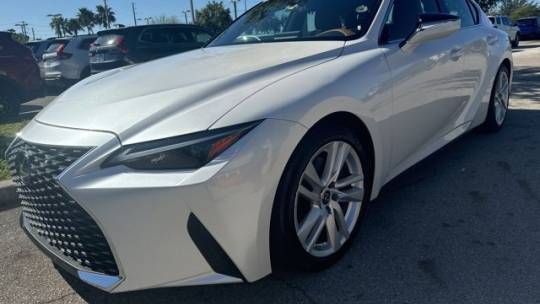 2022 Lexus IS