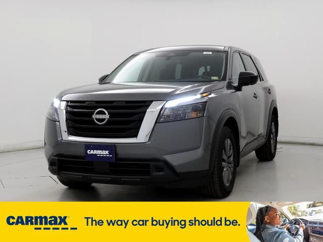2023 nissan pathfinder s