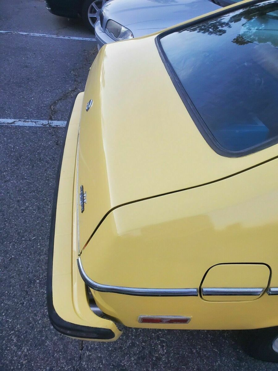 1976 ford capri coupe yellow rwd manual