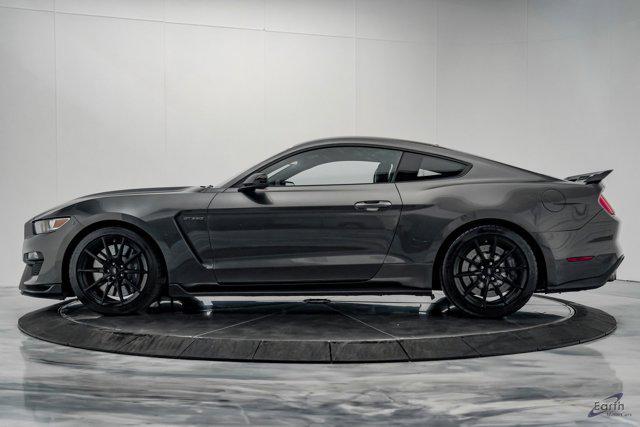 2016 ford shelby gt350 base
