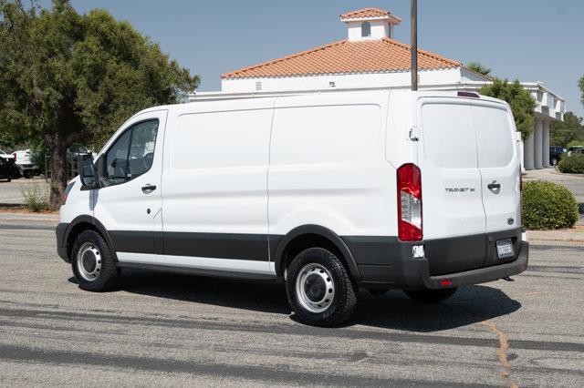 2021 ford transit-150 base